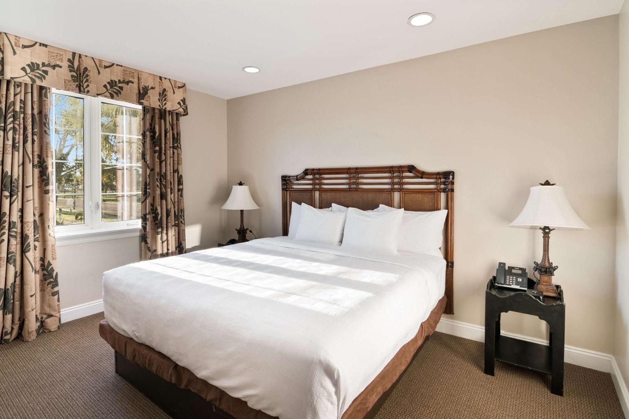 The Port Inn And Cottages, Ascend Hotel Collection Port St. Joe Экстерьер фото